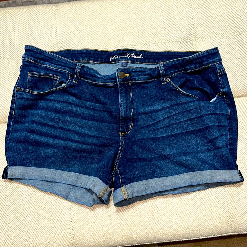 Universal Thread Jean Shorts 22W